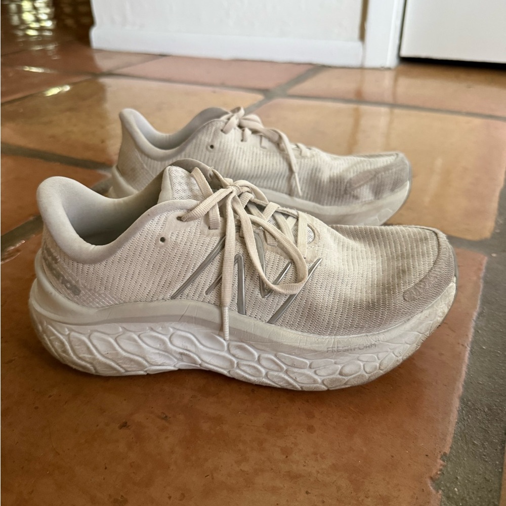 Used new balance fresh foam size 8